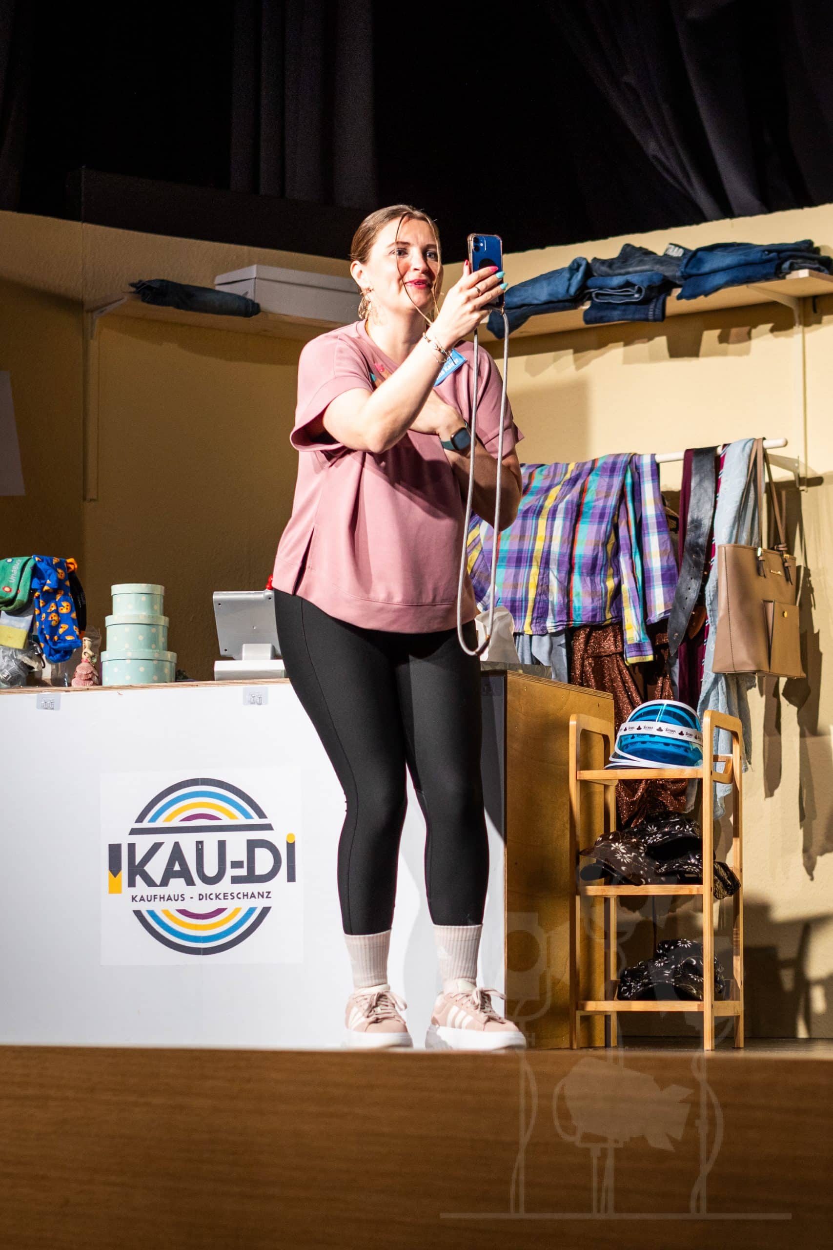 Kaufhaus in Trouble-2024-073